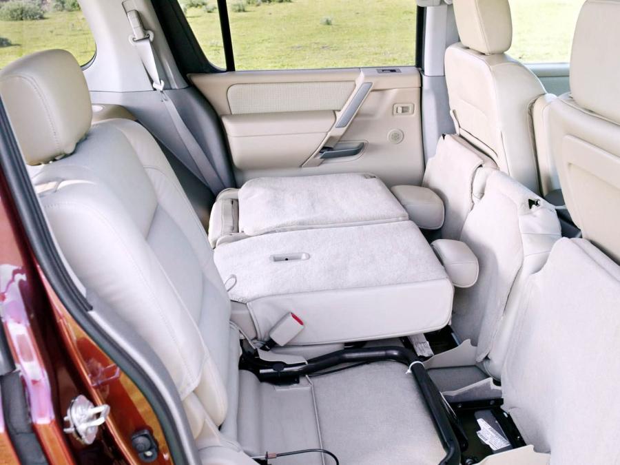  Nissan Pathfinder Armada 2004 года  (фото 6 из 22)